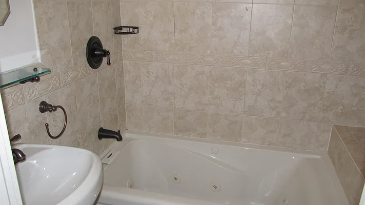 Rented by Realty on the Greene | media 39