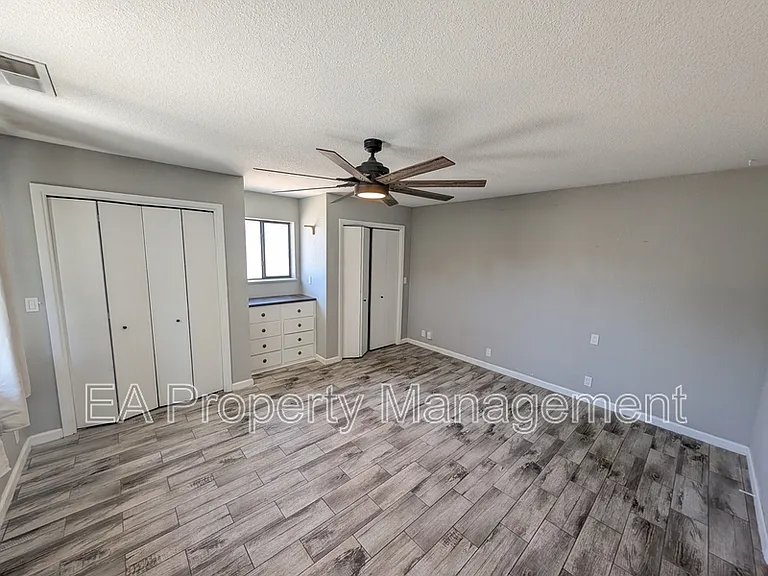 2913 Jefferson St NE — Photo 8