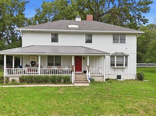 10200 Grandview Rd, Kansas City, MO 64137