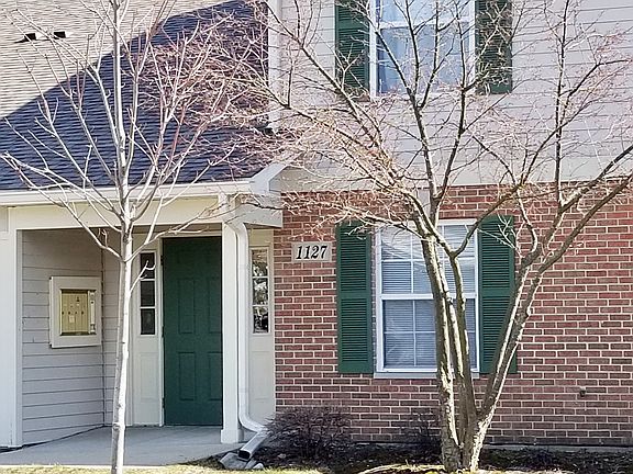 2nd image of 1127 N Red Oak Cir Unit 1