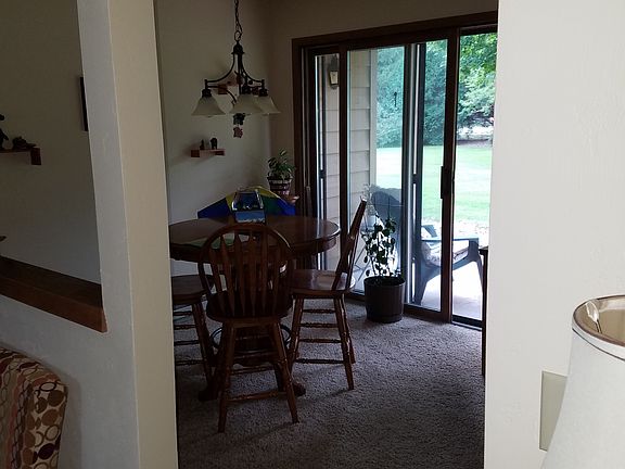 5th image of 1135 Manor Dr APT 26