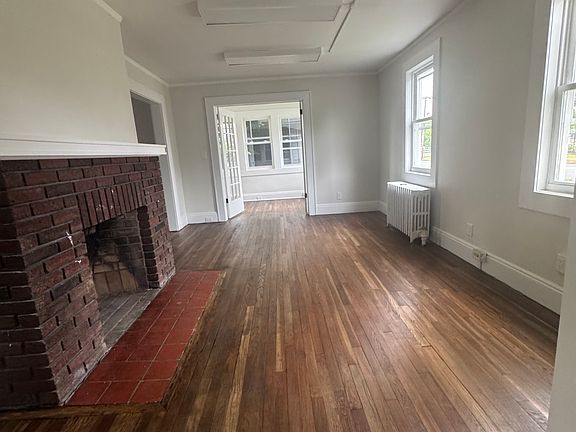 2nd image of 152 Mountain Ave