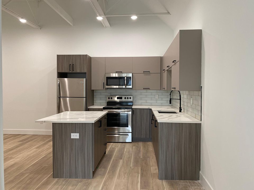 1st image of 2824 Salmon St #G
