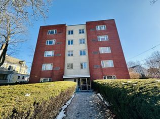 114 Pleasant St APT 104, Arlington, MA 02476