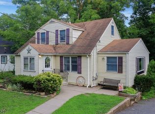 82 Reinman Rd, Warren, NJ 07059