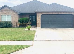 111 Andrew Dr, Victoria, TX 77904