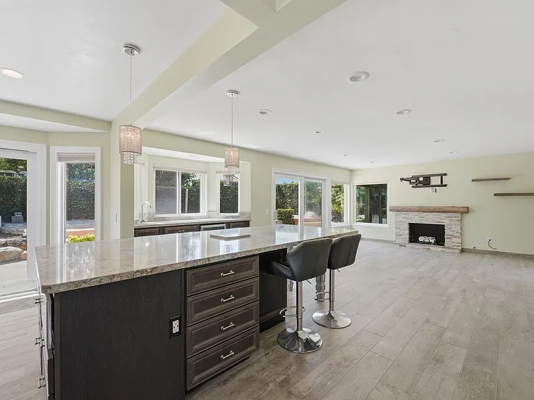 29142 Bobolink Dr — Photo 11