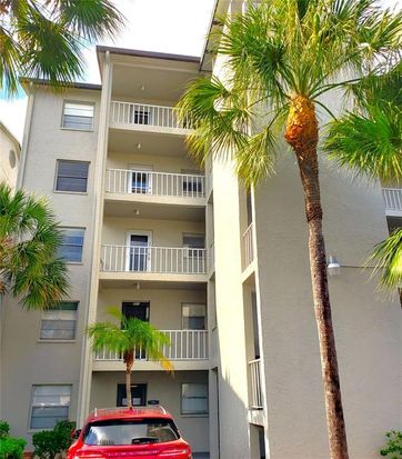 3140 Lake Bayshore Dr #301, Bradenton, FL 34205