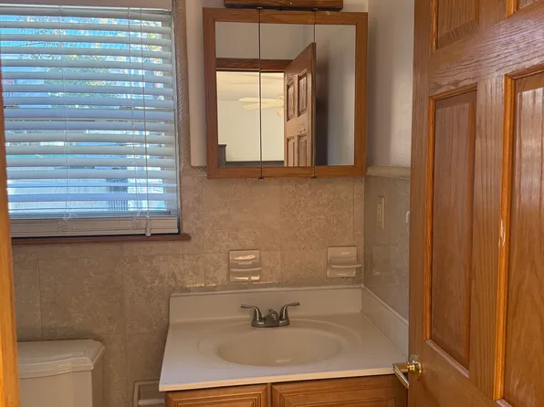 147 Liberty Avenue image 9 of 20