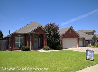 212 Ridge Lake Blvd, Norman, OK 73071