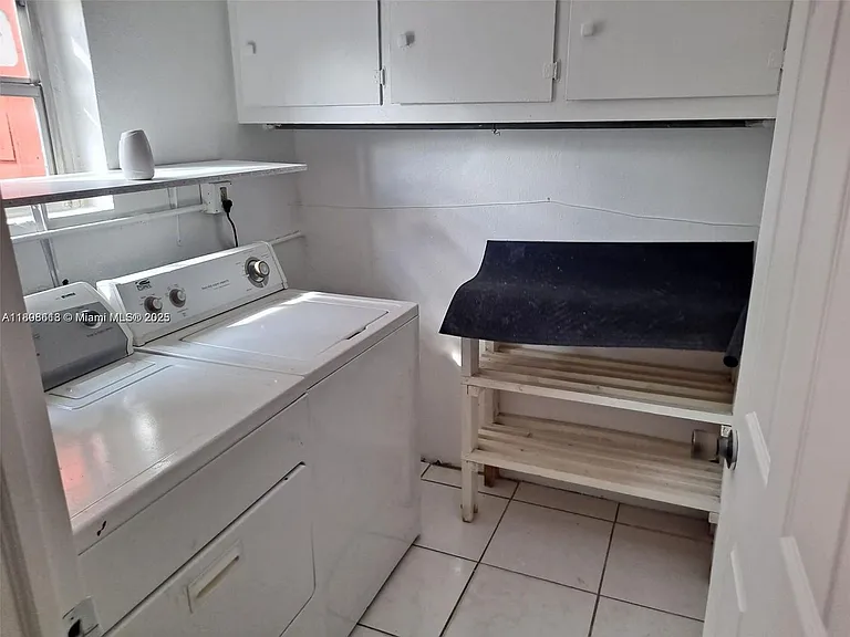 3708 SW 58th Ave #0 — Photo 6