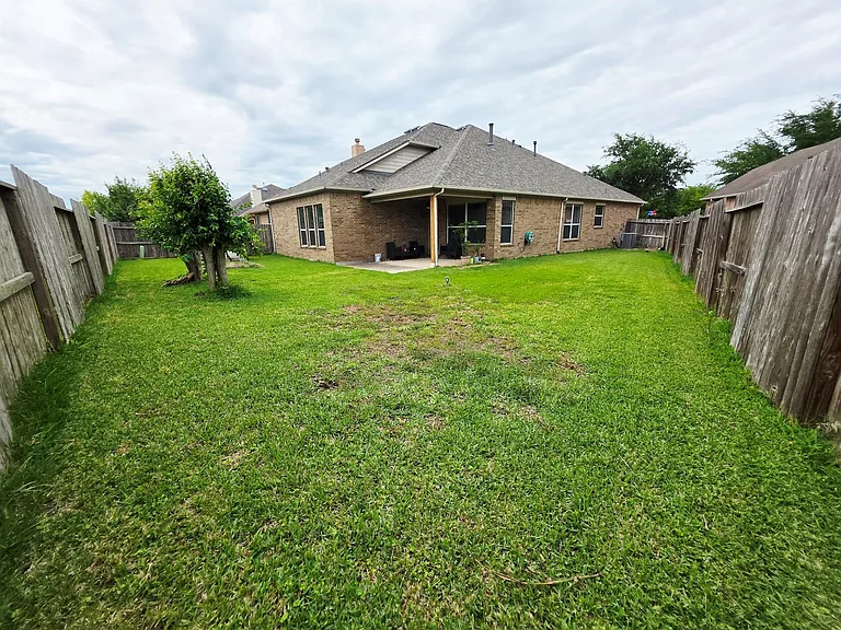 7142 Breton Bay Pass — Photo 33