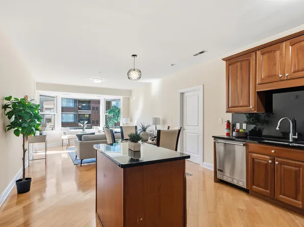 20 Avenue At Port Imperial image 1 of 45