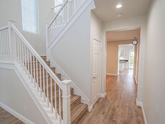 4th image of 26852 Cottonwood Ct