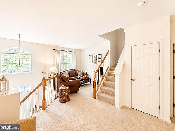 5th image of 1267 Wild Hawthorn Way