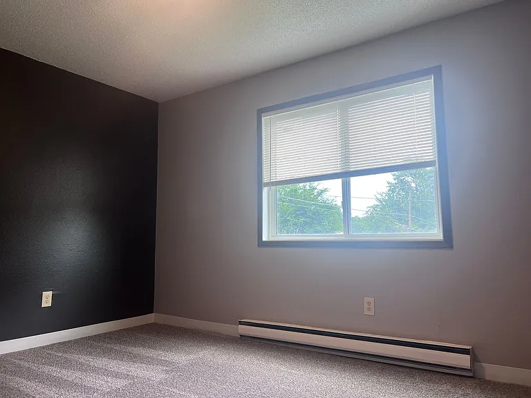 825 E Cavour Ave — Photo 8