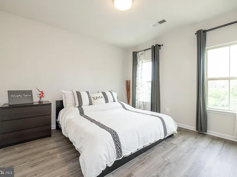 5861 Oakdale Village Rd — Photo 17