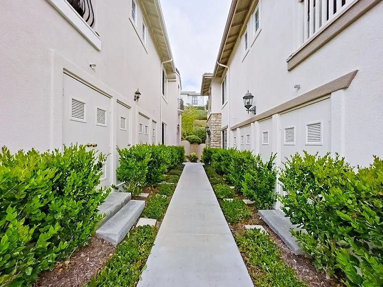 5 Avenida Brio — Photo 29