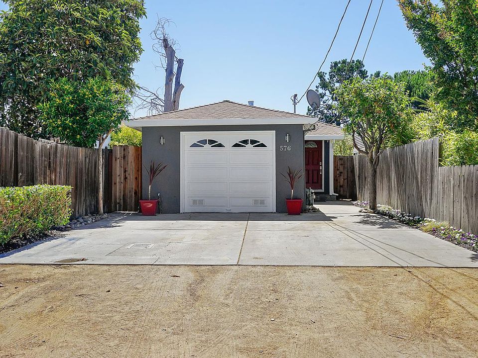 1st image of 576 3rd Ave