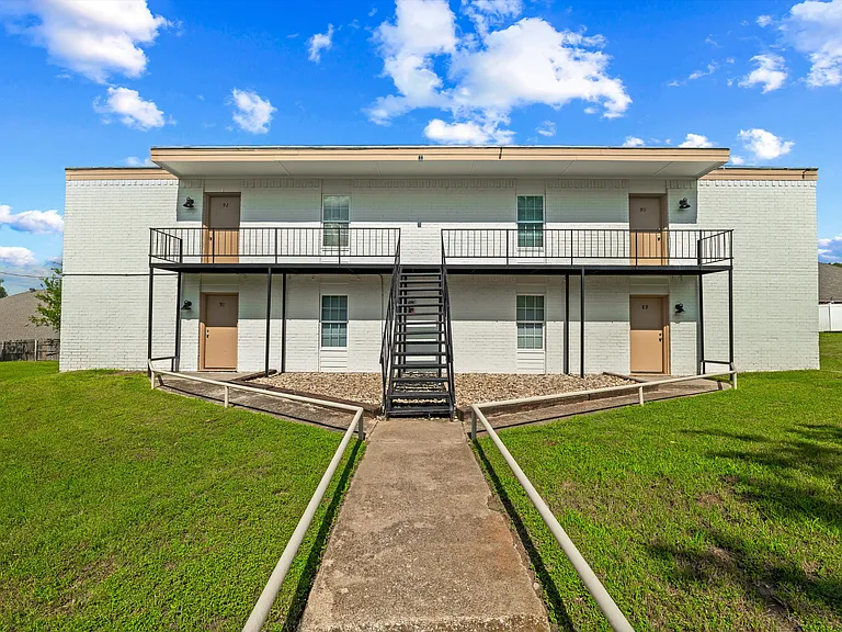 312 W Rentz St #93 — Photo 4