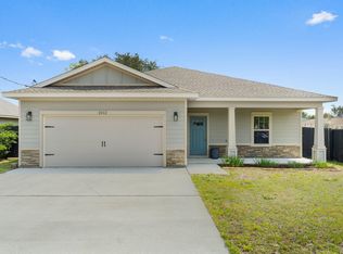 2012 Presidio St, Navarre, FL 32566