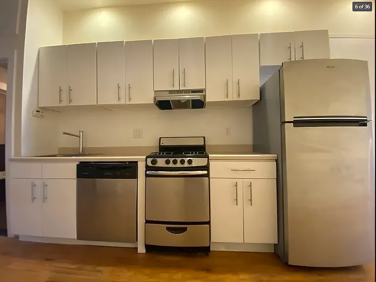 322 S 4th St #2 — Photo 1