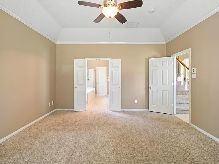 406 Stockbridge Ln — Photo 16