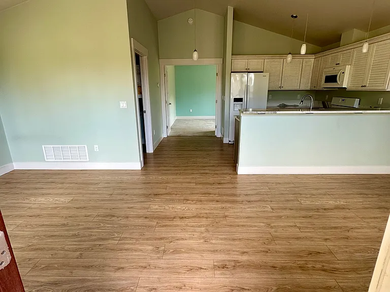 8130 Harmany Ranch Rd — Photo 6