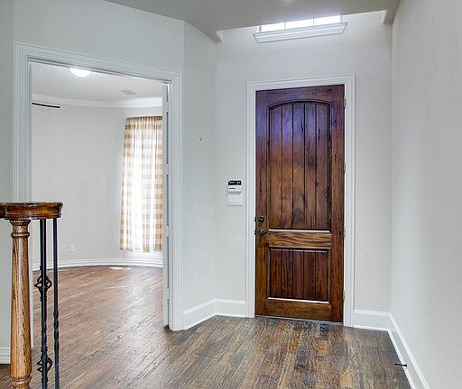 3rd image of 4817 Glen Heather Dr