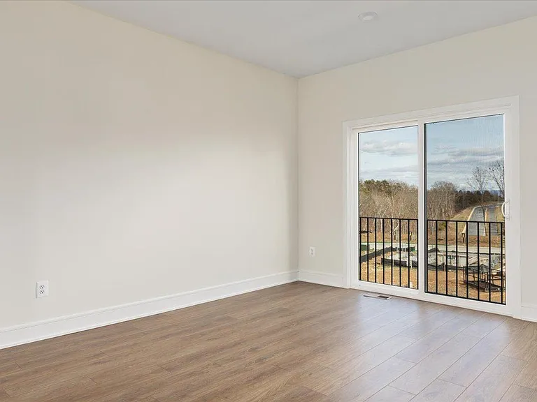 123 Choke Cherry Ct — Photo 12