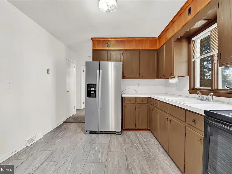 2738 Bird View Rd — Photo 5