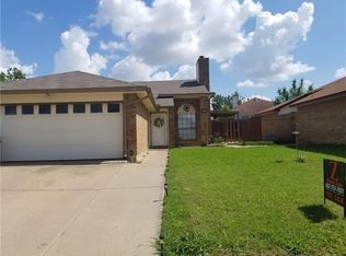 526 Valley Mills Dr, Arlington, TX 76018