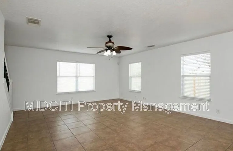 9739 Chelsea Cir — Photo 8