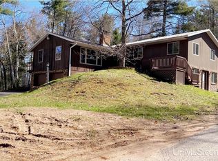1150 Cooper Lake Rd, Ishpeming, MI 49849