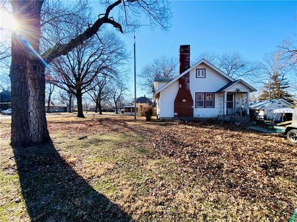 Pleasanton KS Homes For Sale | Zillow