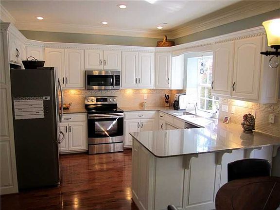 4th image of 2500 N Fennchurch Way