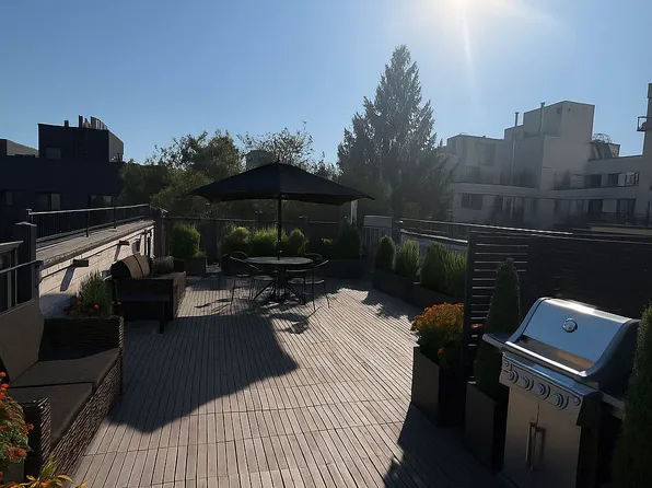 188 West 9th Street image 14 of 16