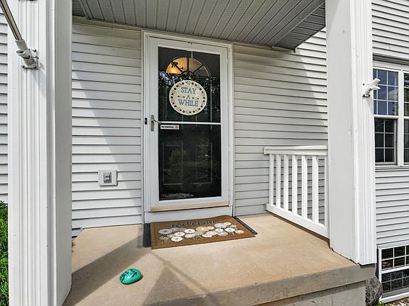 2nd image of 772 Edward St
