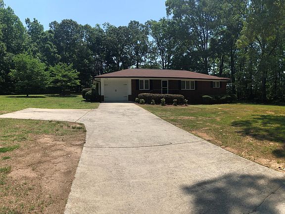 Plenty of parking space!