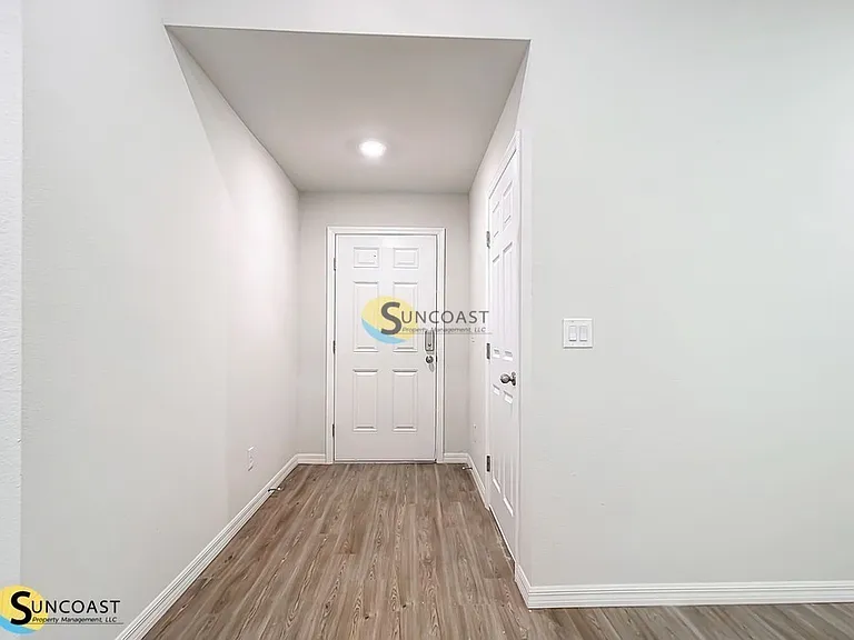 1248 Navigator Rd — Photo 3