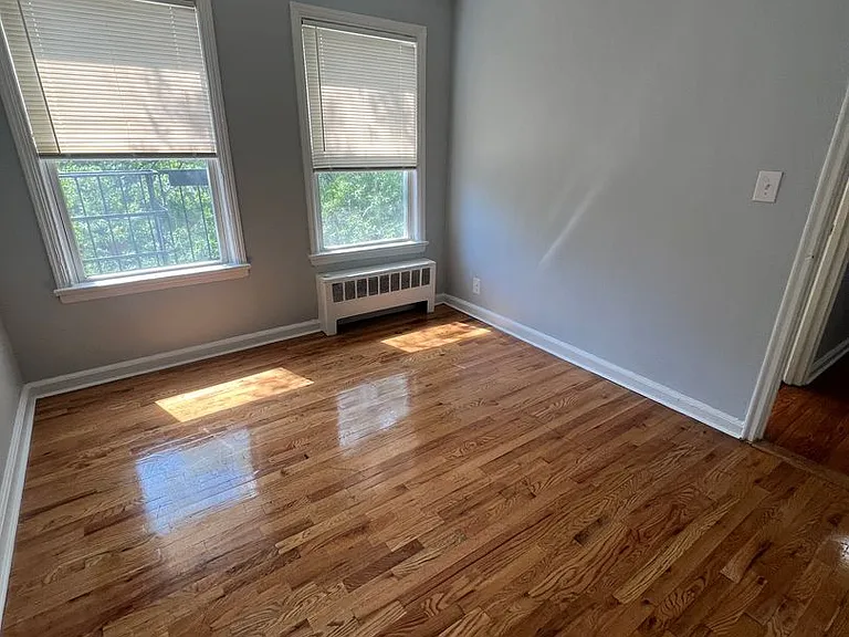 151 S Munn Ave — Photo 12