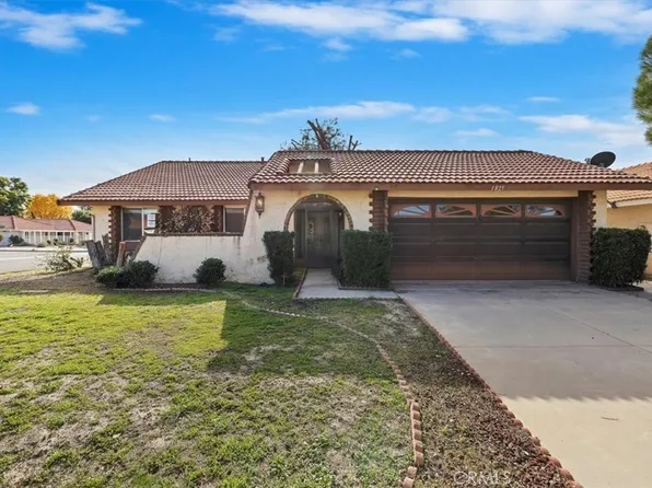 1825 Flame Tree Way, Hemet, CA 92545