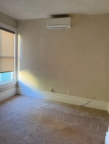 1712 Filbert St — Photo 3