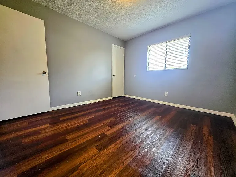37218 Majestic Oak Ct #37218 — Photo 13