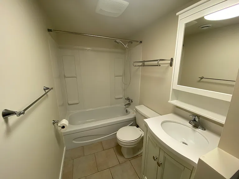 40 Laurier Cres #BASEMENT — Photo 14