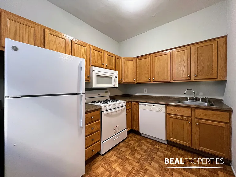 4421-27 N Wolcott Ave — Photo 13