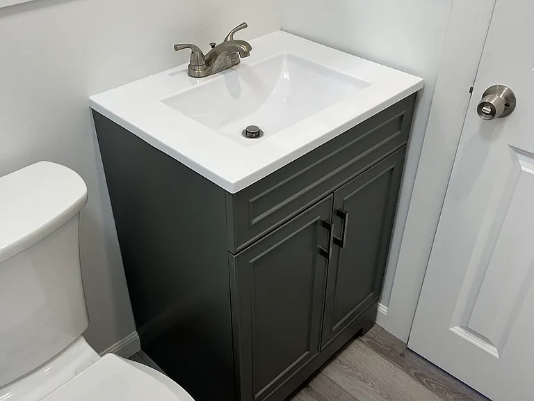 85 Kings Hwy E — Photo 4