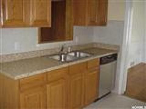 Updated eat-in kitchen