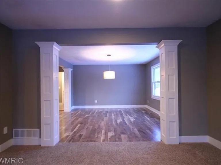 3464 Bromley Dr SE — Photo 13