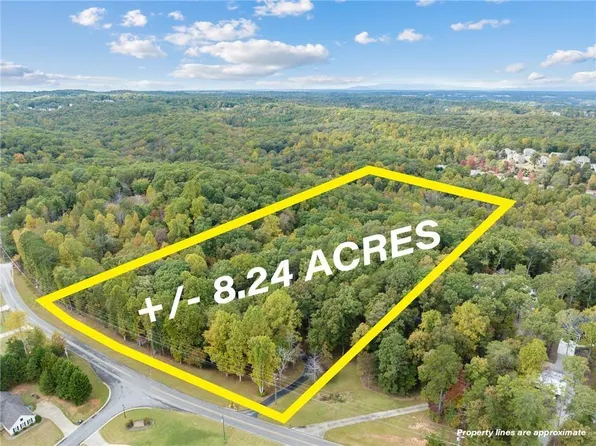 6245 Julian Rd, Gainesville, GA 30506